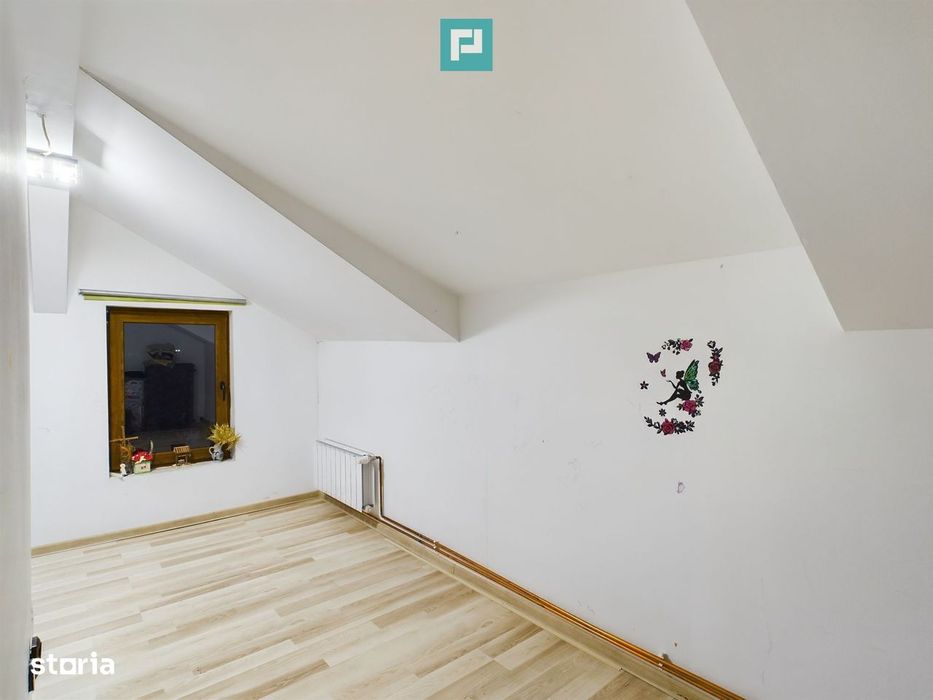 Apartament cu 2 camere pe 2 niveluri în Dumbrăvița