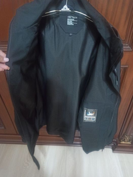 Новая мужская куртка ветровка