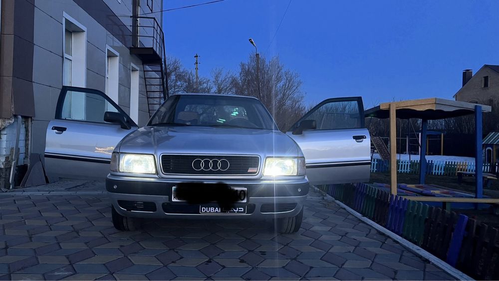Продам ауди 80 б4