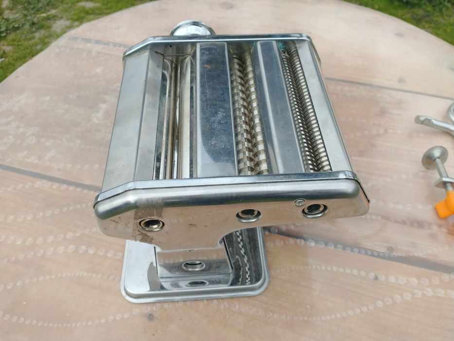 Masina de facut taitei/paste