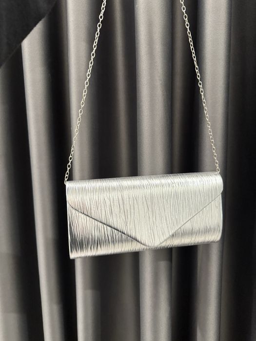 Елегантен сребърен клъч - нов