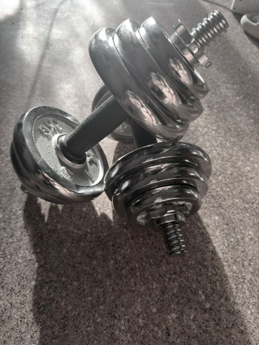 продается гантели