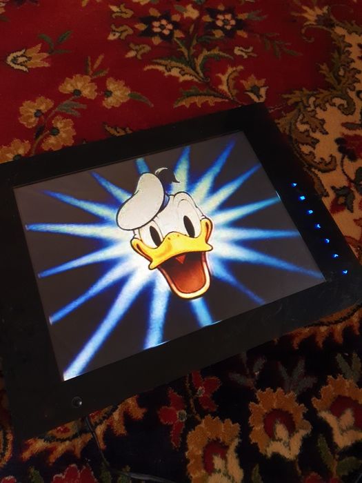 Vând rama foto cu ceas