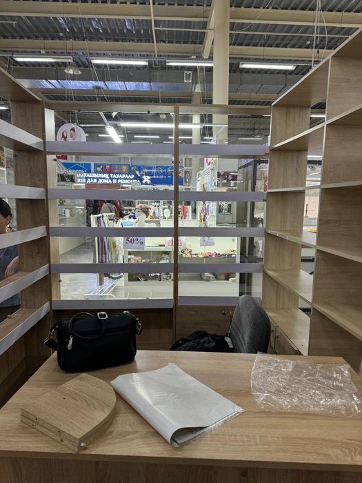 Продам витрины для бутика