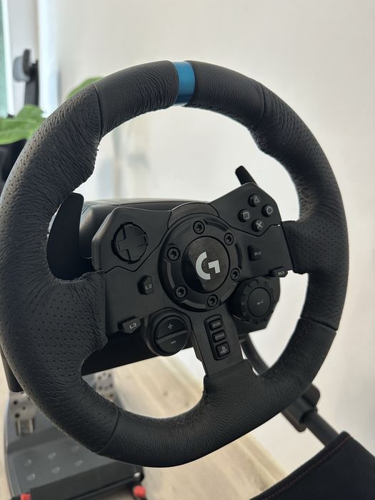 Set Volan Logitech G923 + scaun Playseat cockpit challange