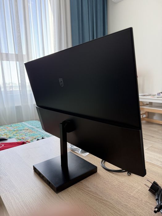 Монитор Philips QHD 27 дюймов