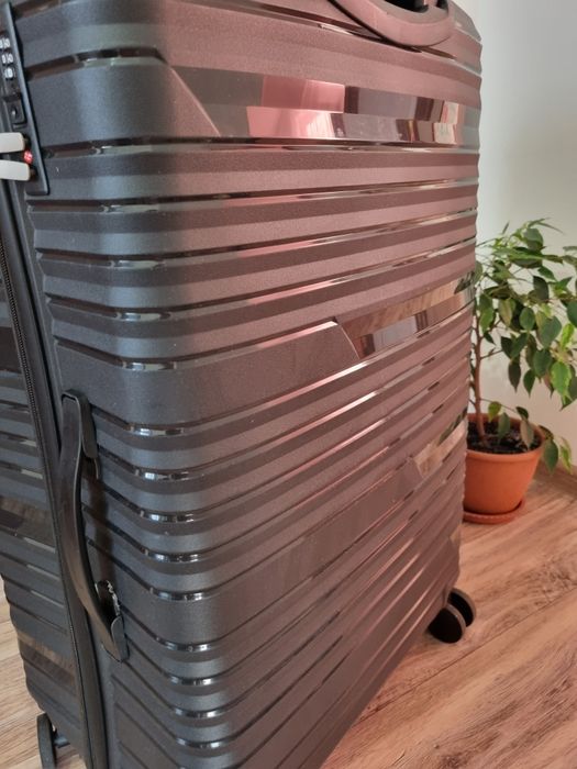 Продам чемодан 21 тыс.