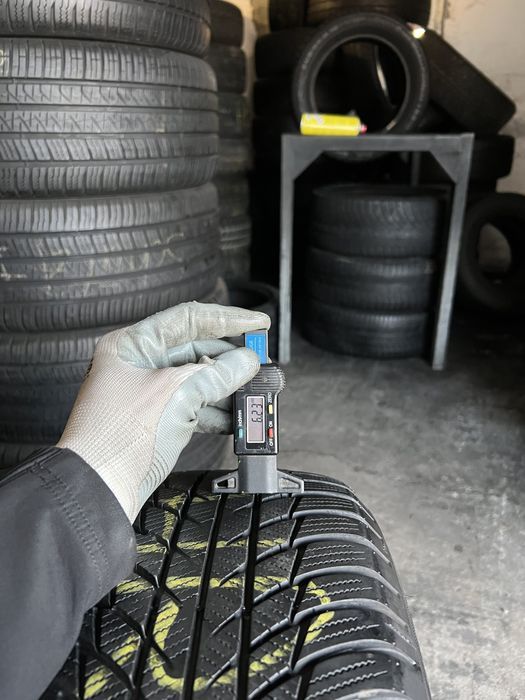 4 anvelope de iarna 205/55/16 bridgestone runflat!