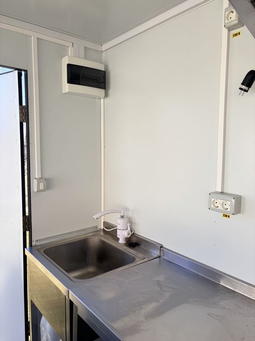 Rulota Fast-Food Kors Znap 2025- echipata complet