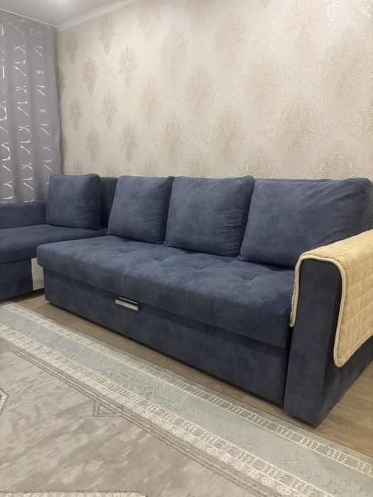 Продам диван с атаманкой в отличном состоянии