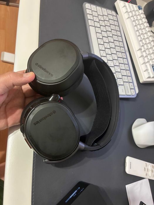 Беспроводные наушники  Steelseries Arctis PRO Wireless