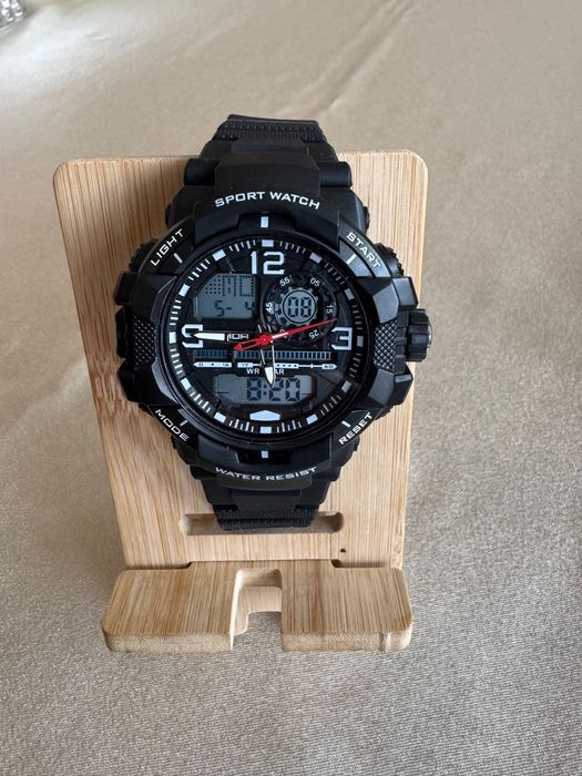 Стилен спортен часовник (Водоустойчив)