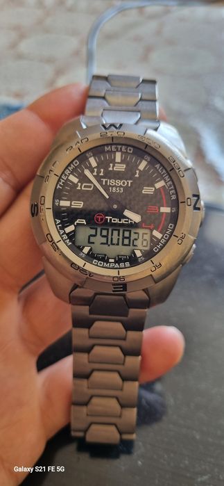 Tissot t touch часы
