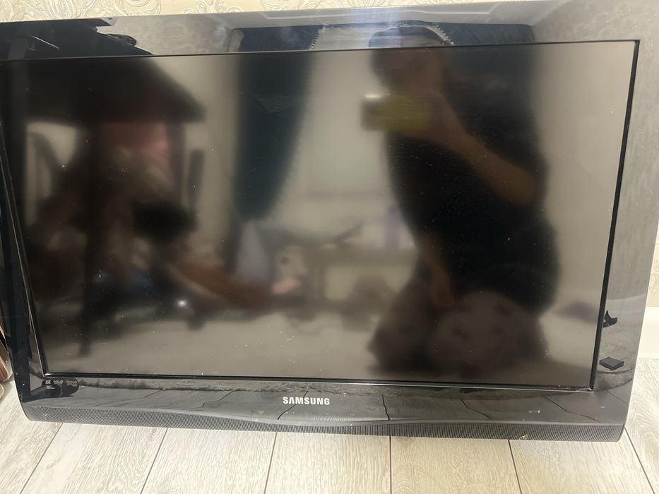 Продаю телевизор samsung