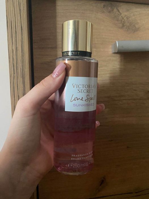 Spray de corp parfumat