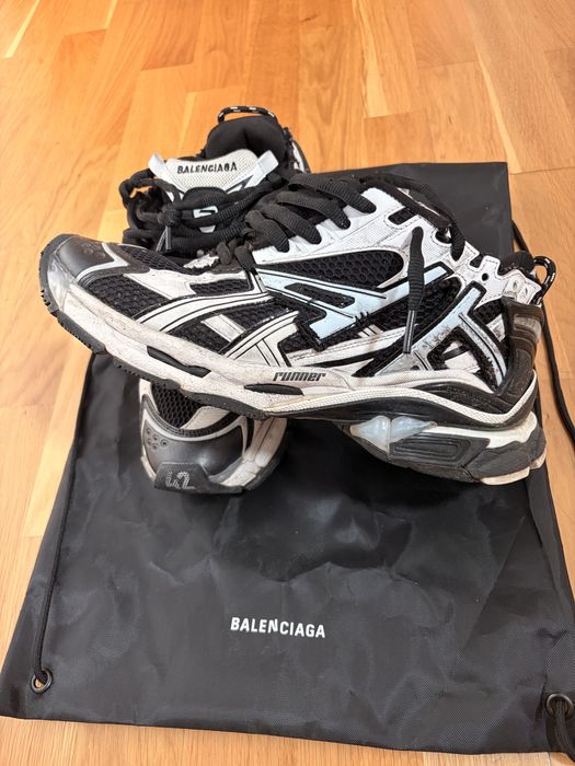 Balenciaga runners