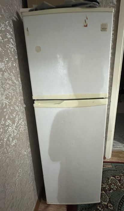 Продам холодильник