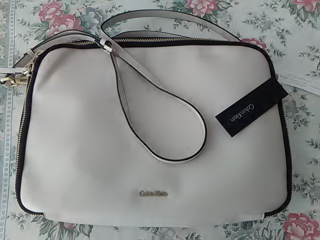 Calvin Klein/Julcy Couture чанти