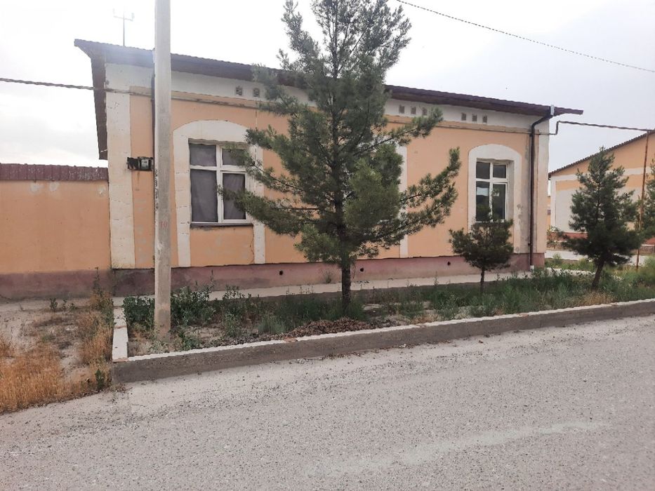 Аэропорт уйлари сотилади