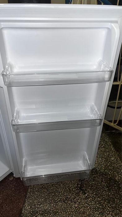 Frigider Tesla - clasa E , ideal pt garsoniera , camine etc