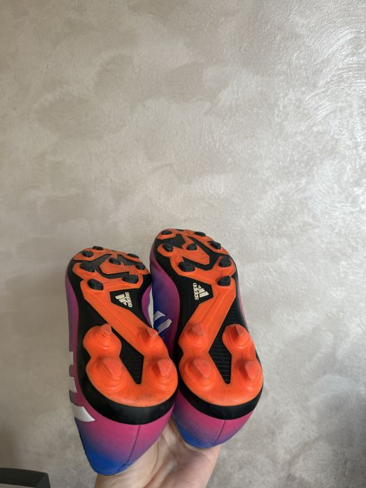 Ghete fotbal cu crampoane , Adidas Messi nr 33