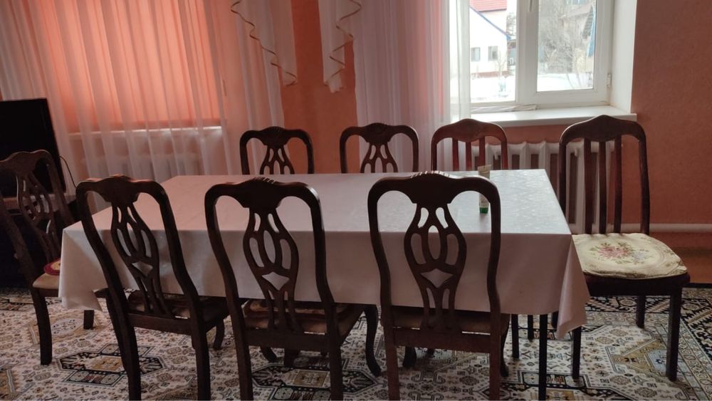 Продам стол со стульями