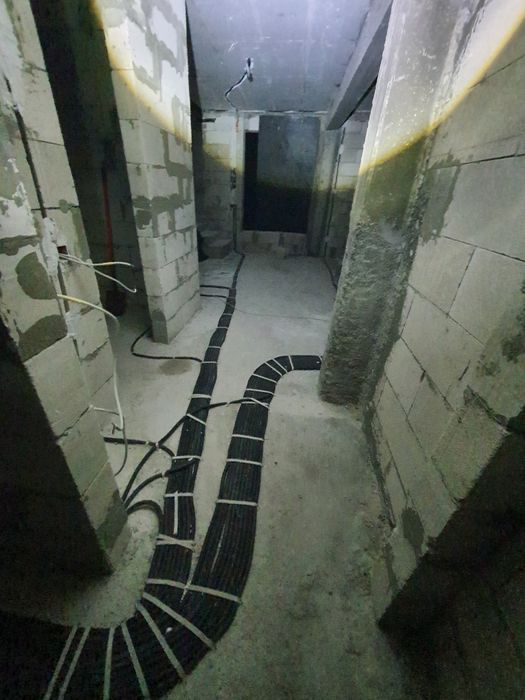 Electrician execut Instalatii electrice de la "A-Z"