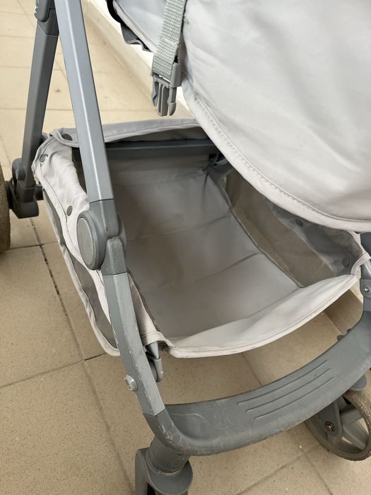 Продам коляску с рождения до 3 лет