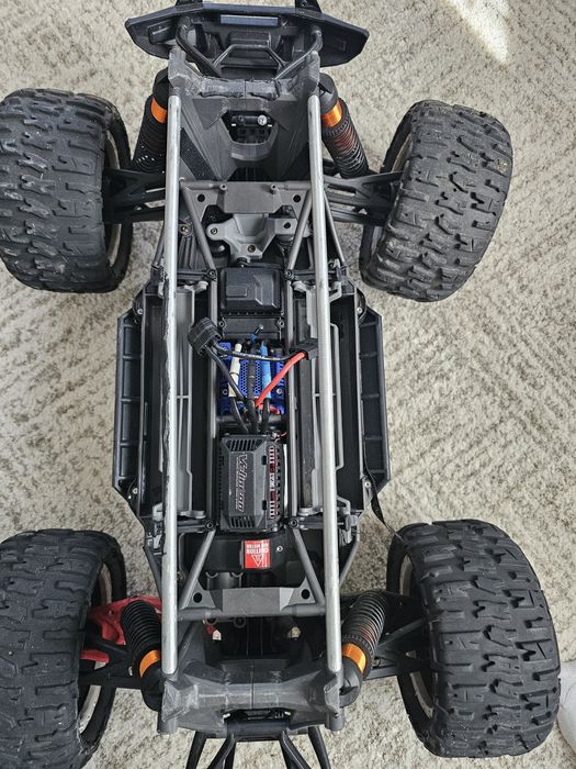 Traxxas x MAXX 8S ( NU ARRMA)