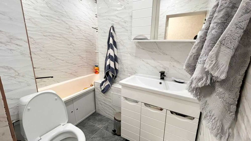 продам 3х комн. в центре. ДАМИР