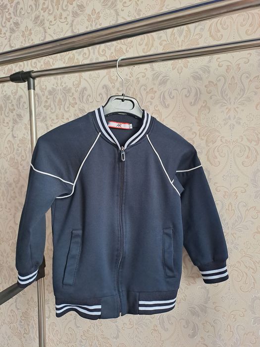 Школьный бомбер, кофта