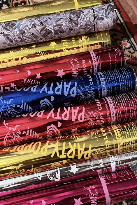 Гендер пати: дым, салюты ,конффети 24/7