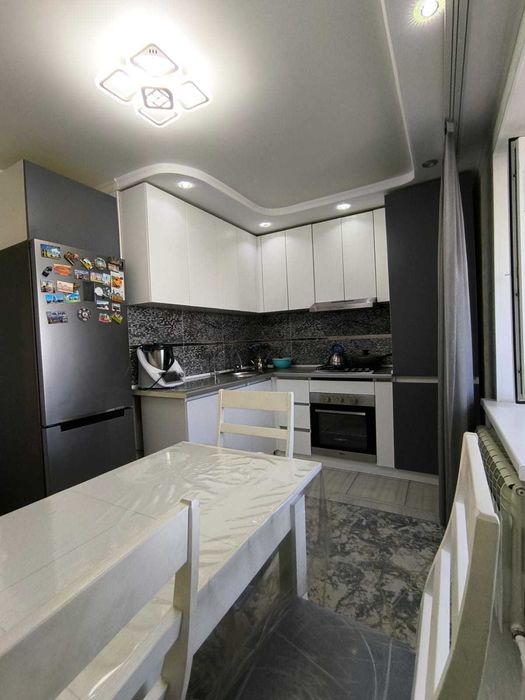 продам 3 комнатную квартиру