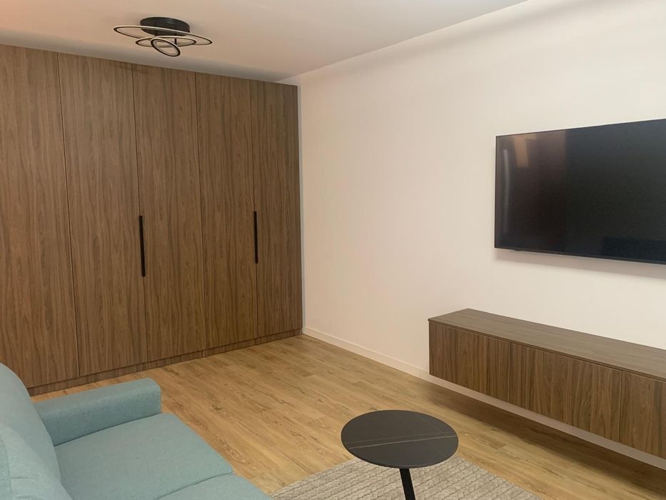 PROPRIETAR închiriez apartament 2 camere la METROU Nicolae Teclu