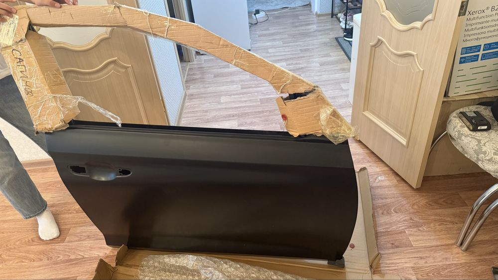 Продам новая дверь передняя правая