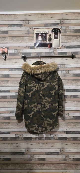 Bershka L-мъжка парка /яке (х-326)