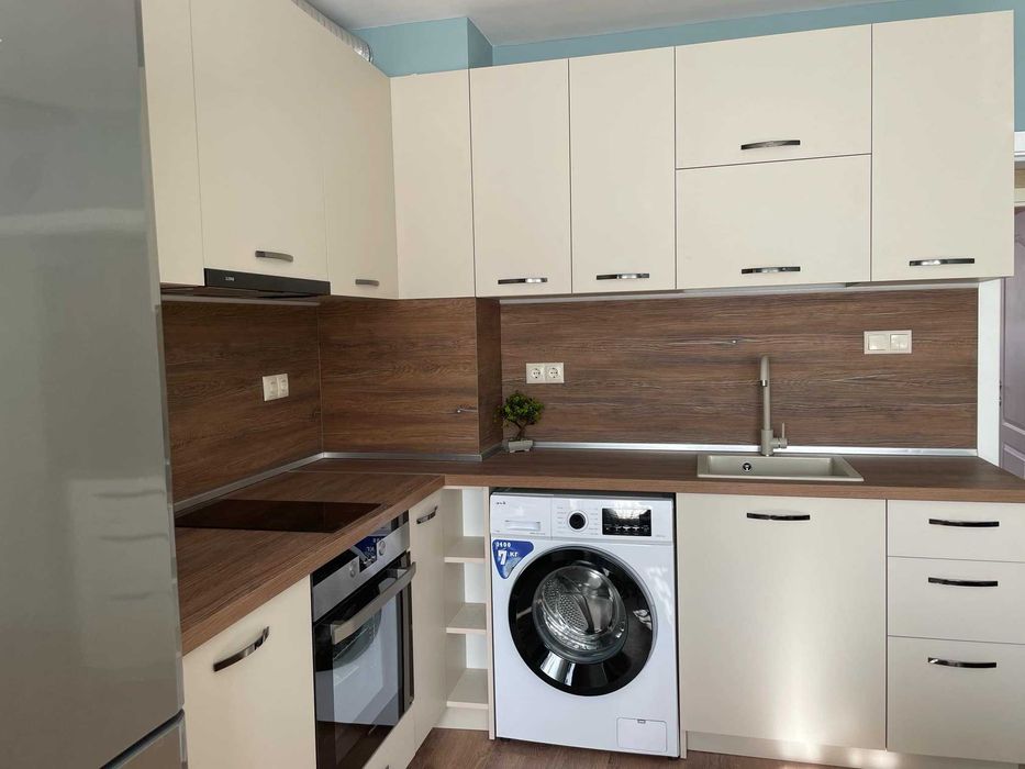 Дава се под наем Тристаен апартамент в Стара Загора, Център - 60 кв.м за 423.3 € - Снимка #4