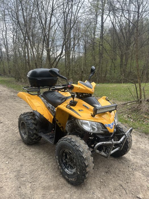 Vând atv sym 200