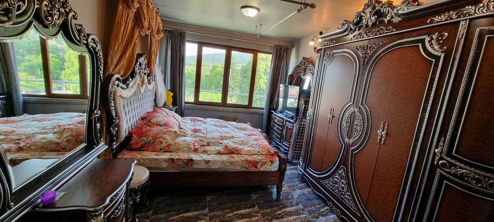 Дава се под наем Тристаен апартамент в София, Симеоново - 166 кв.м за 1300 € - Снимка #6