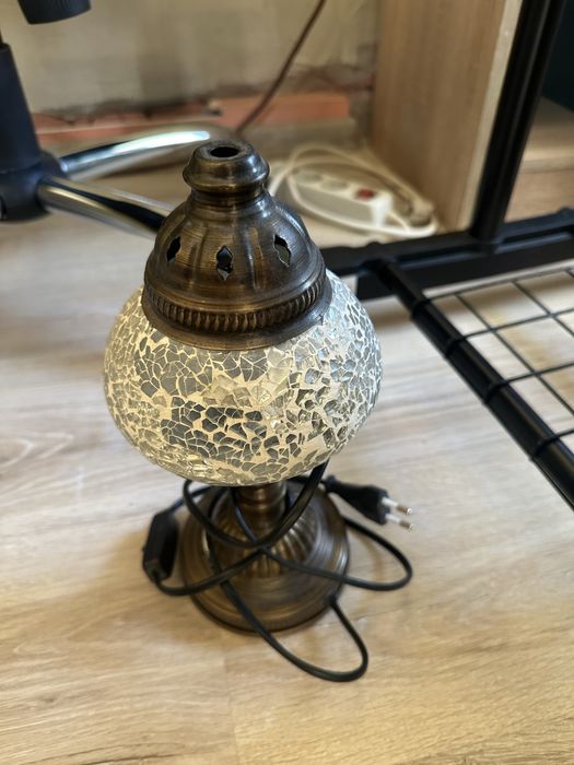 Продавам АРТ осветление-полилей,нощна лампа и осветление за спалня