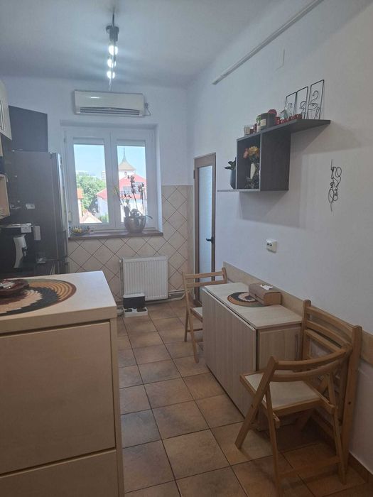 apartament 2 camere decomandat