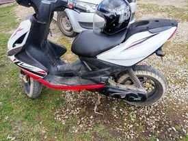 Scuter Yamaha Aerox