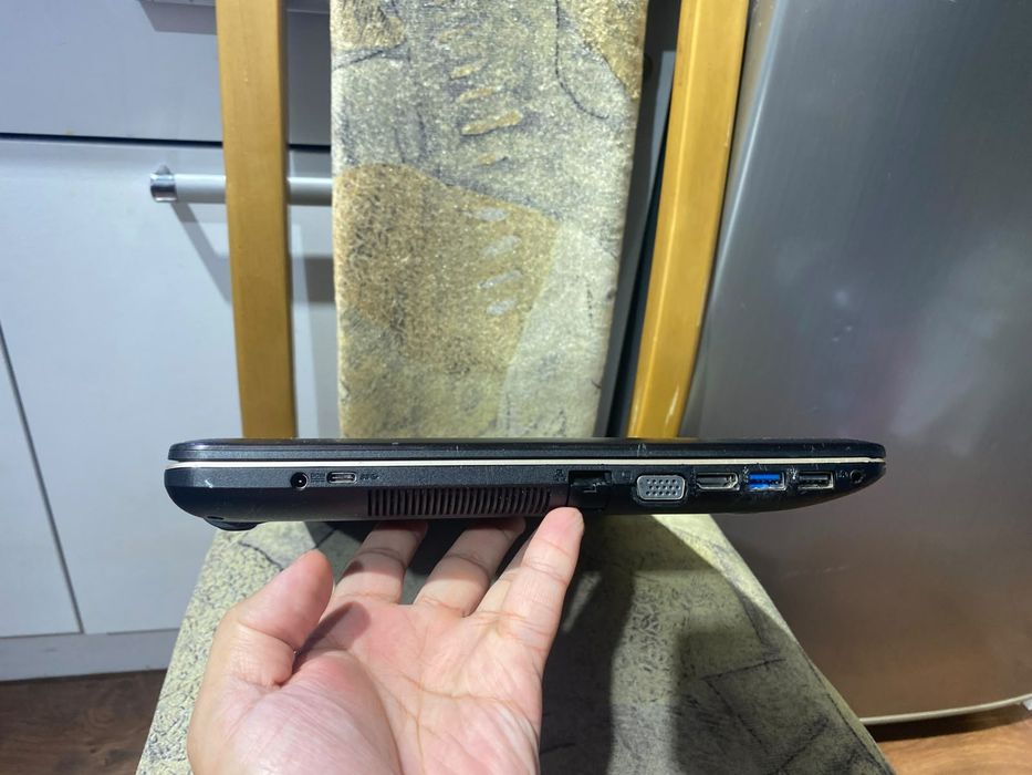 ASUS intel core i3 Skylake/Nvidia GeForce