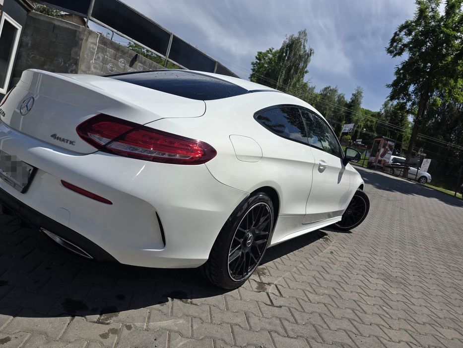 MERCEDES-BENZ C-Class 2018