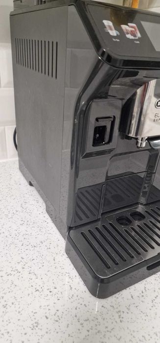 De’Longhi Eletta Explore – Mașină de cafea automată Perfetto.