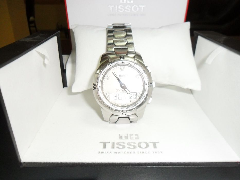 Часовник Тисот тъч оригинал с документи използван