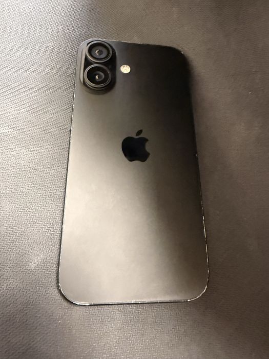 iPhone 16 black 128gb / за части