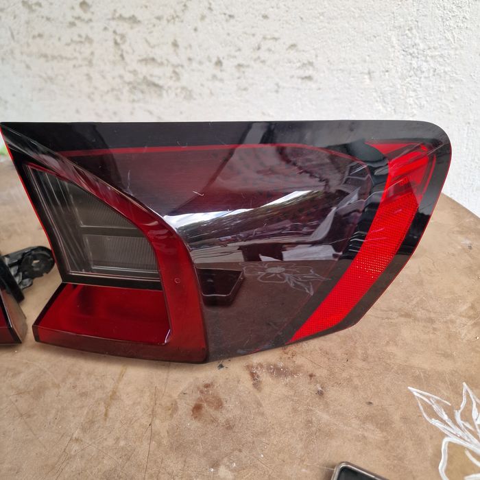 BMW X 1 full led 2024 ляв и десен стоп +ляв вътрешен