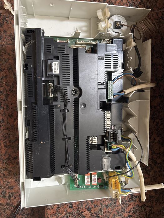Placa de baza centrala Viessman + vana cu 3 cai