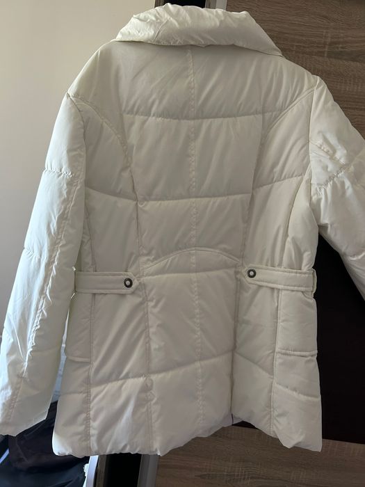 Дамско зимно бяло яке